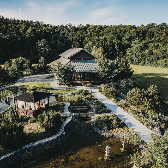 Zen garden of the spa hotel Linsberg Asia