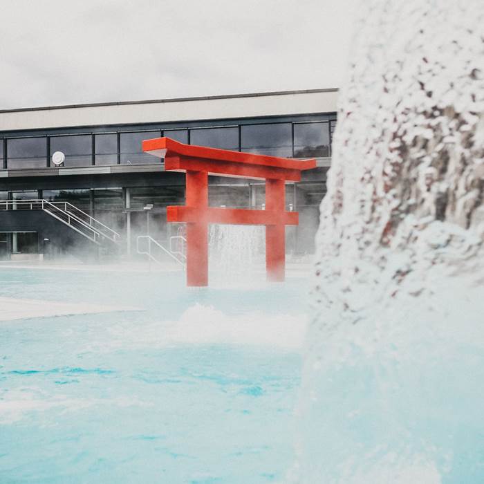 Outdoor pool of the spa Linsberg Asia