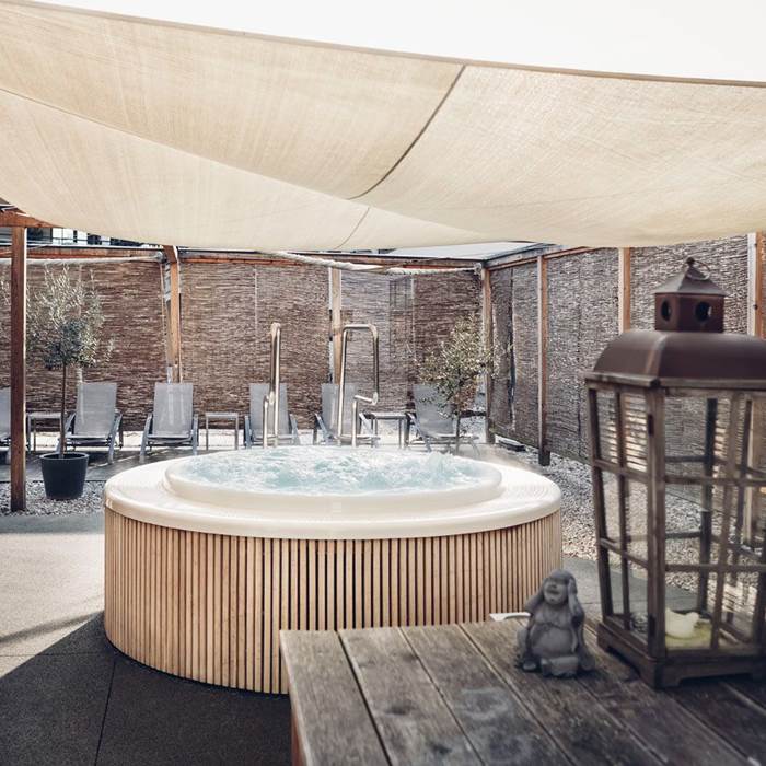 Whirlpool in the spa hotel Linsberg Asia