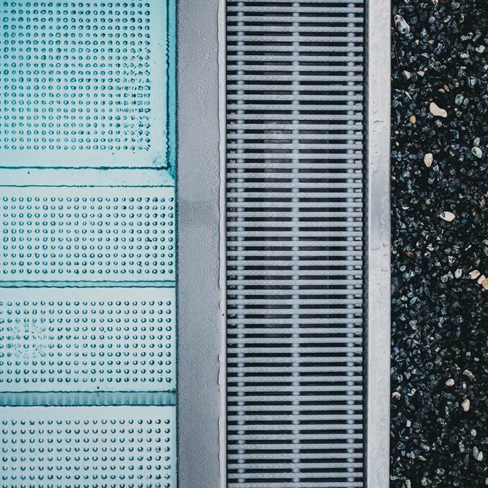 Pool edge of the Linsberg Asia spa from above