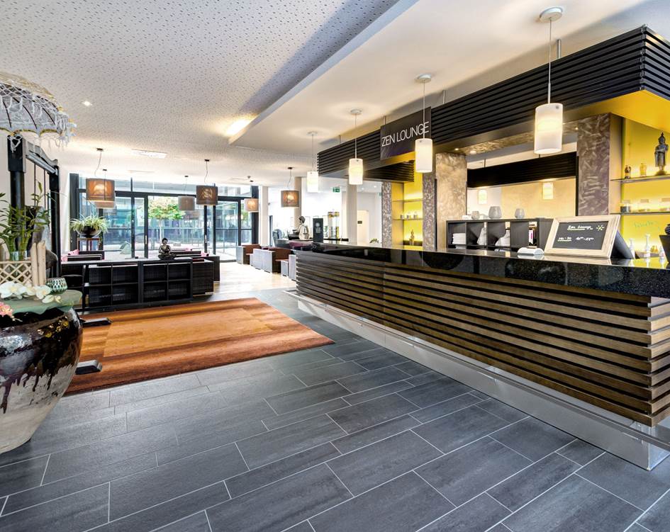 The Zen Lounge: a place of gathering, relaxation, anticipation Zen Lounge at the Linsberg Asia Spa Hotel