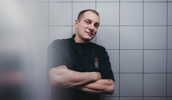 Küchenchef Michael Suttner Mitarbeiter des Hotels Linsberg Asia